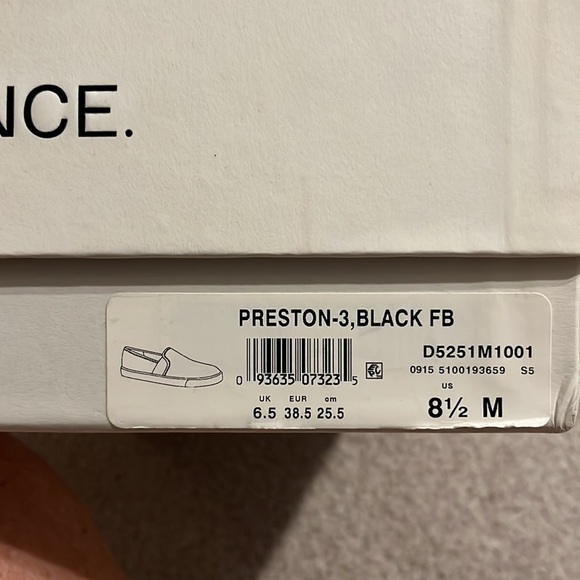 Vince black slip on casual sneaker. Fabric. Size 8 1/2 - Picture 6 of 7